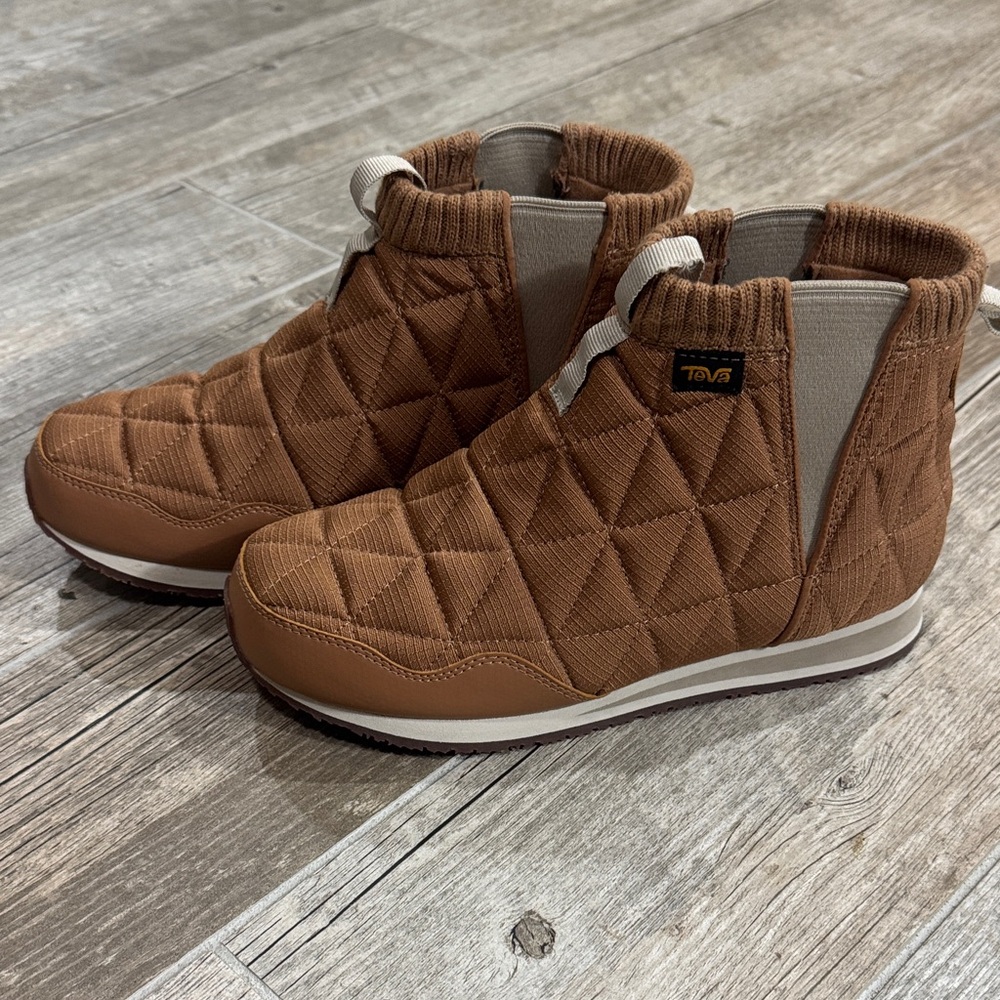 Teva Women's Size 7 ReEmber Mid Lion Tan Brown Ankle Boots - Picture 3 of 7